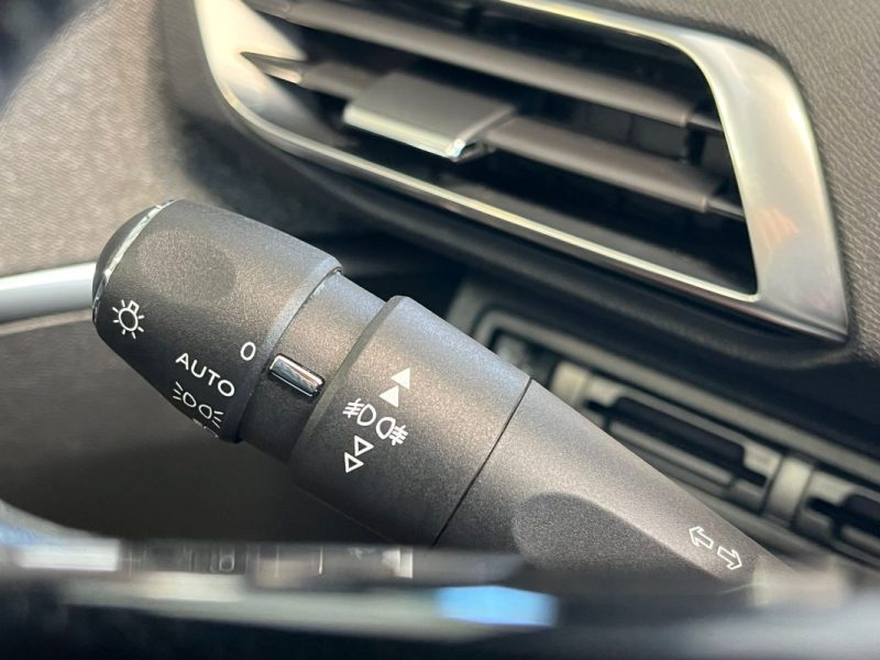 🚗 PEUGEOT 5008 II 1.6 BLUEHDI 120ch ⚙️ 📷 Caméra de recul 📱 Bluetooth 🪑 7 places