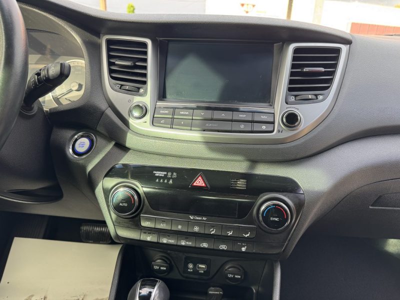 HYUNDAI TUCSON II 1.7 CRDI 141 BVA INTUITIVE