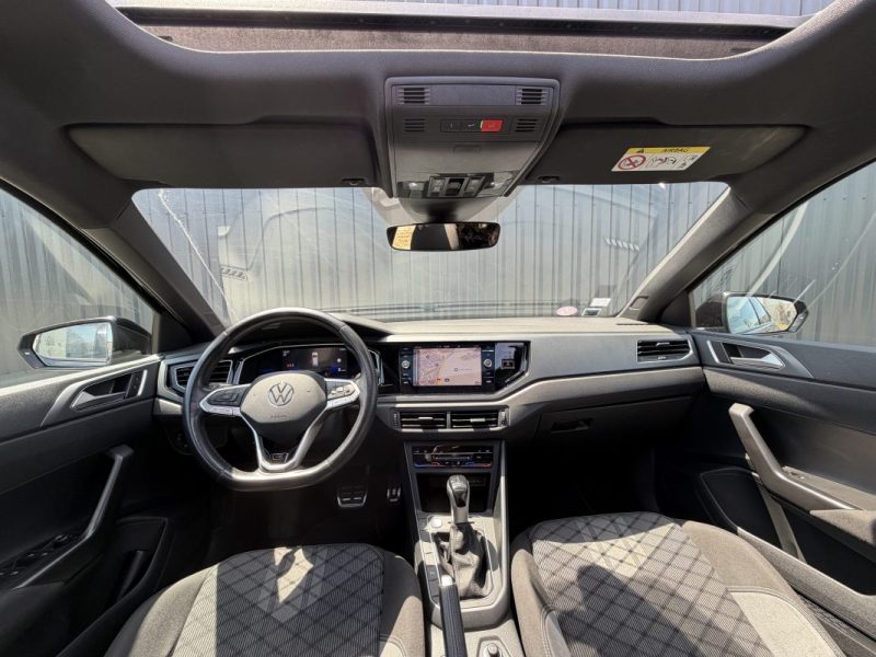 VOLKSWAGEN Polo VI R-LINE Phase 2 1.0 TSI 12V BMT DSG7 110 cv Boîte auto  