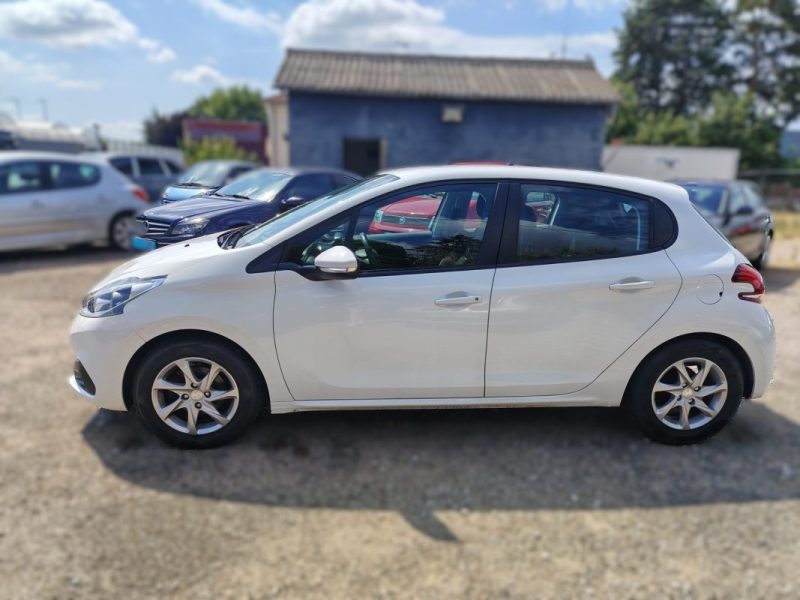 PEUGEOT 208 1.2 PURETECH 82 CH ACTIVE 2016