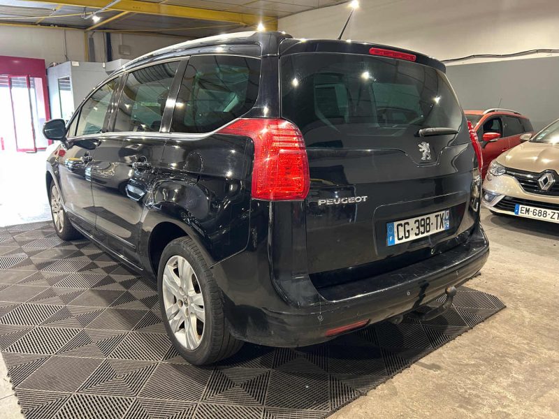 PEUGEOT 5008 1.6 E-HDI 110CH ALLURE