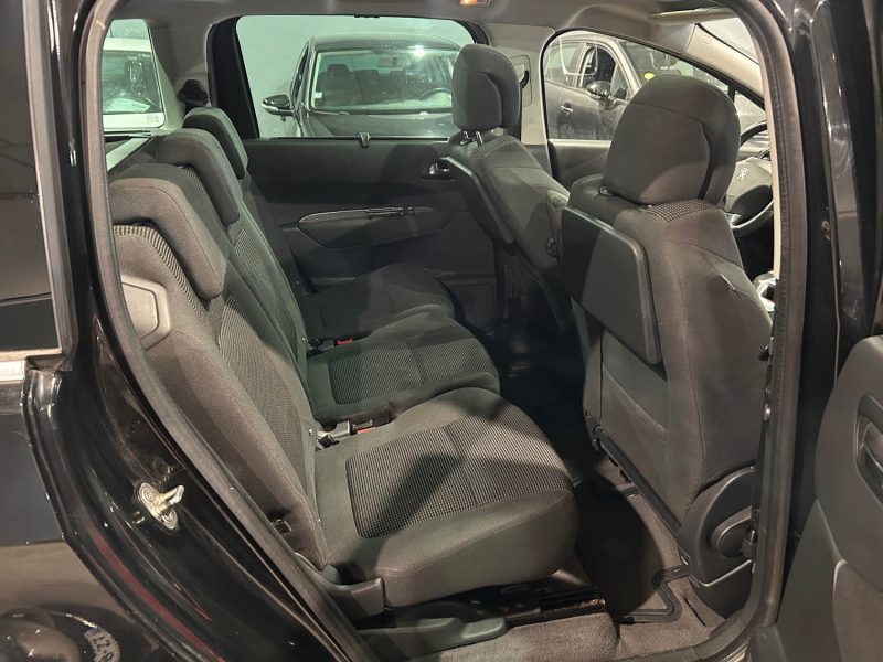 PEUGEOT 5008 1.6 E-HDI 110CH ALLURE