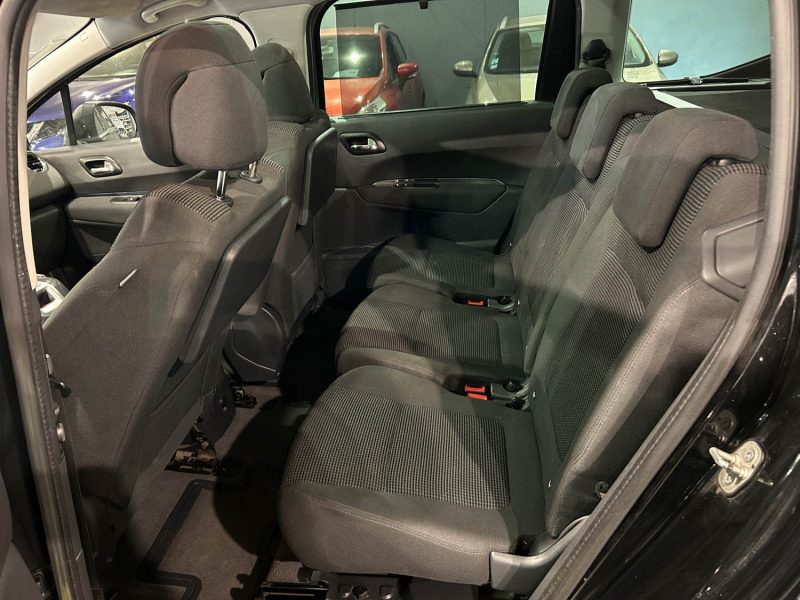 PEUGEOT 5008 1.6 E-HDI 110CH ALLURE