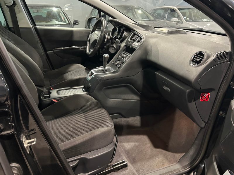 PEUGEOT 5008 1.6 E-HDI 110CH ALLURE