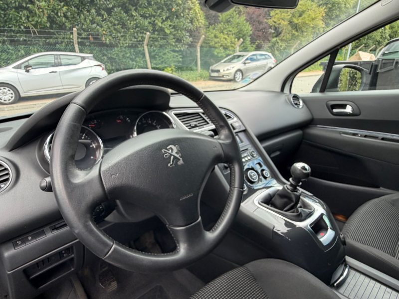 Peugeot 5008 2.0 HDI Allure 7 Places