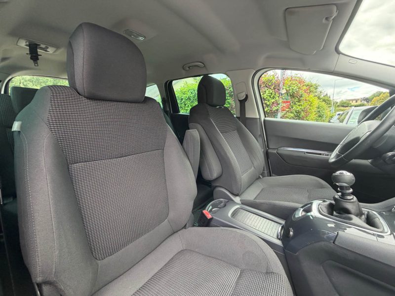 Peugeot 5008 2.0 HDI Allure 7 Places