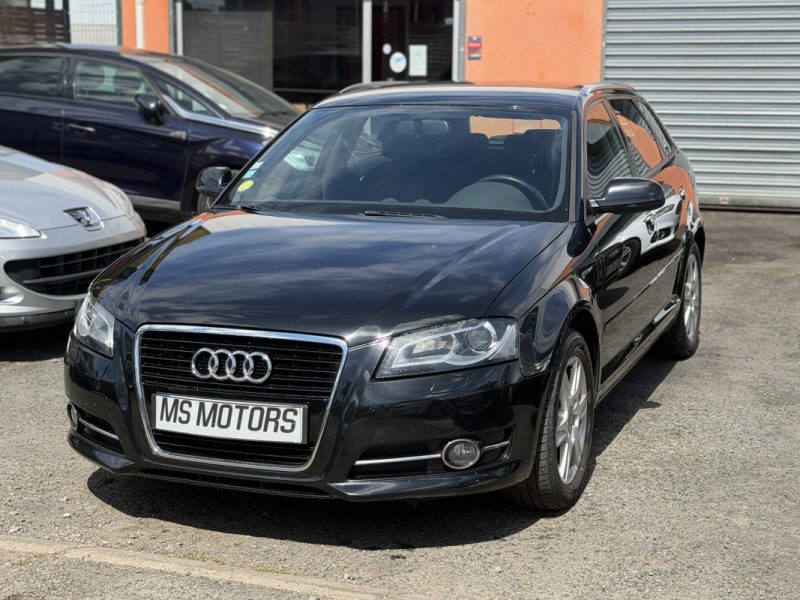 AUDI A3 SPORTBACK 1.6 TDI 105 cv - Garantie 12 mois - Attraction