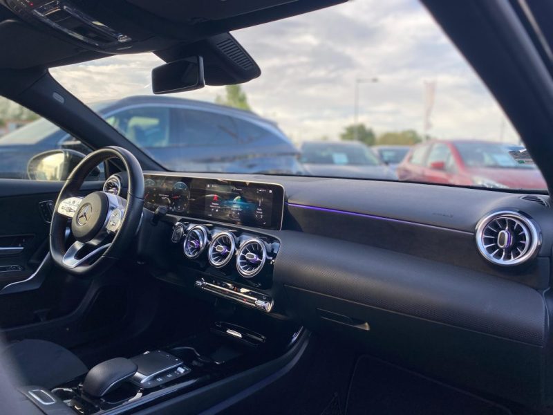 MERCEDES CLASSE A 200D AMG LINE 150ch / TOIT OUVRANT