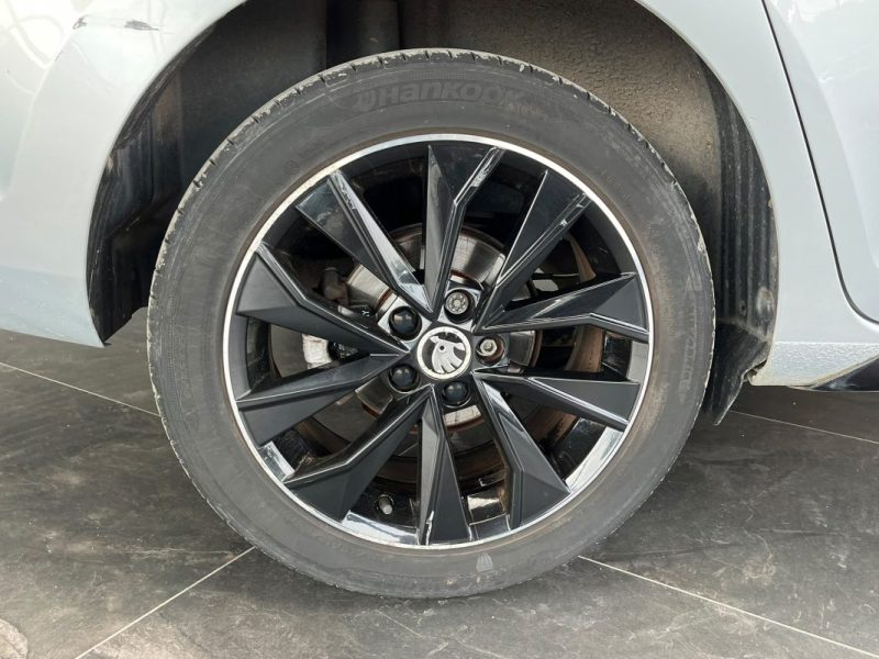 🚗 SKODA RAPID SPACEBACK 1.2 TSI 105ch ⚙️ MONTE CARLO ☀️ Toit ouvrant 📱 Bluetooth