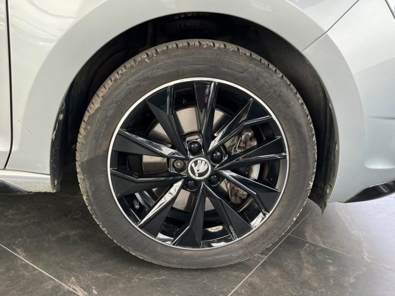 🚗 SKODA RAPID SPACEBACK 1.2 TSI 105ch ⚙️ MONTE CARLO ☀️ Toit ouvrant 📱 Bluetooth
