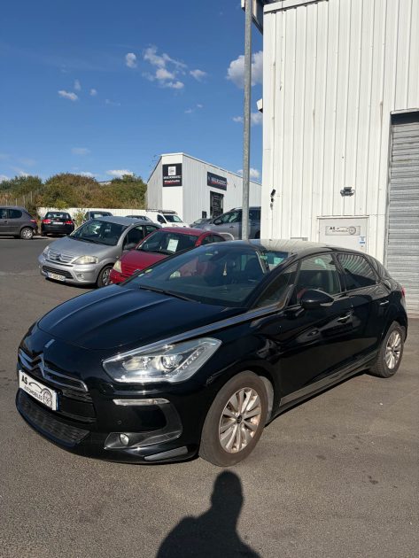 CITROEN DS5 1.6 BLUE HDI 120ch SPORT CHIC 