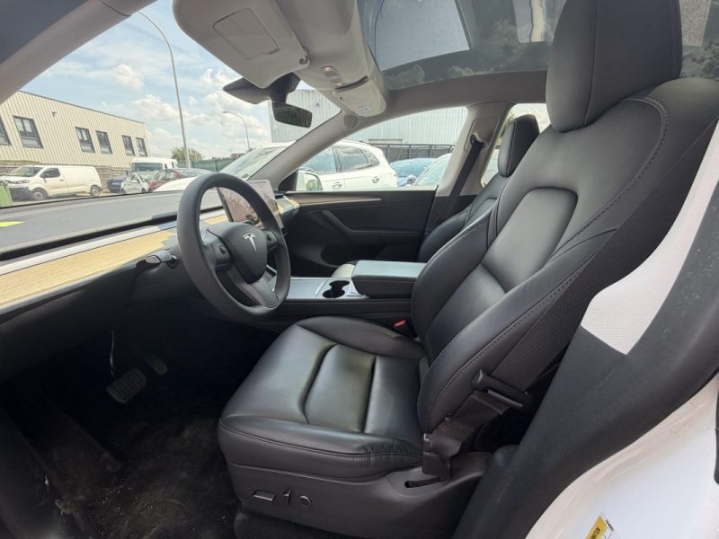 TESLA MODEL Y STANDARD RWD 2023