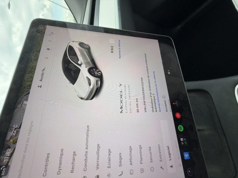 TESLA MODEL Y DUAL GRANDE AUTONOMIE 2022 ATTELAGE 