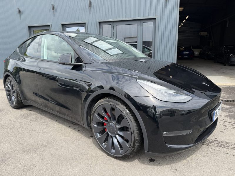 TESLA MODEL Y PERFORMANCE 2023 AUTOPILOT AMELIORÉ