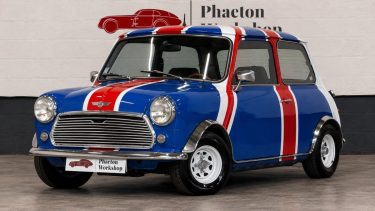MINI CLASSIC 1984 – PEINTURE UNION JACK – 39 200 KM – ORIGINE FRANCE – TÉLÉPHONE D’ÉPOQUE FONCTIONNE