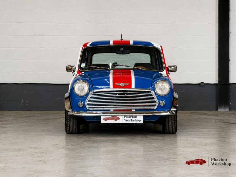 MINI CLASSIC 1984 – PEINTURE UNION JACK – 39 200 KM – ORIGINE FRANCE – TÉLÉPHONE D’ÉPOQUE FONCTIONNE
