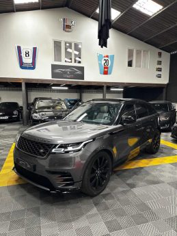 MAGNIFIQUE RANGE ROVER VELAR R-DYNAMIC V6 3.0D 300 CH (TOIT OUVRANT PANORAMIQUE, SIEGES CHAUFFANTS)