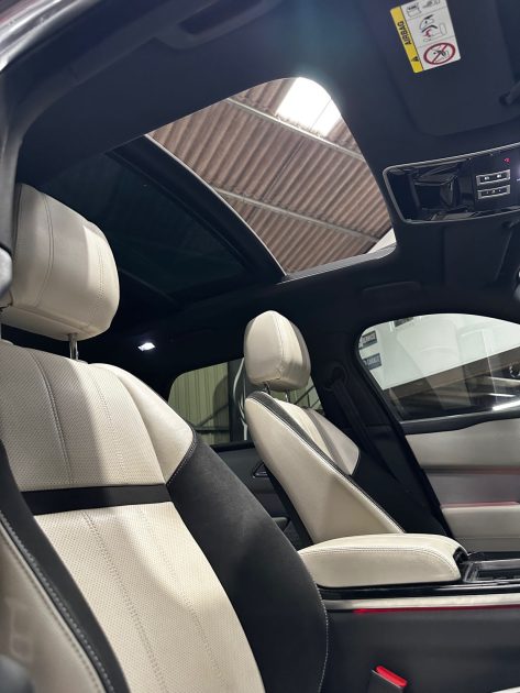 MAGNIFIQUE RANGE ROVER VELAR R-DYNAMIC V6 3.0D 300 CH (TOIT OUVRANT PANORAMIQUE, SIEGES CHAUFFANTS)
