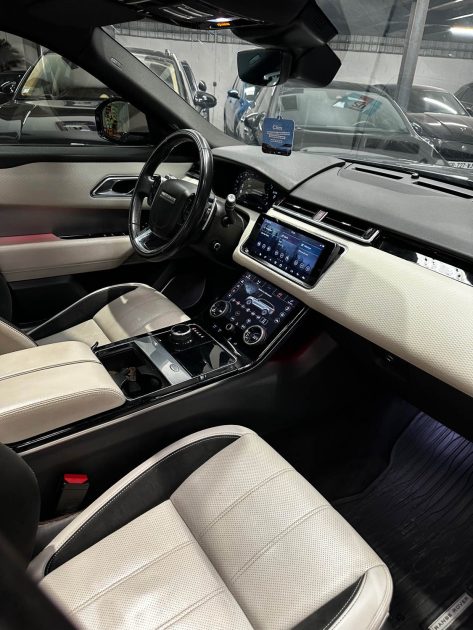 MAGNIFIQUE RANGE ROVER VELAR R-DYNAMIC V6 3.0D 300 CH (TOIT OUVRANT PANORAMIQUE, SIEGES CHAUFFANTS)