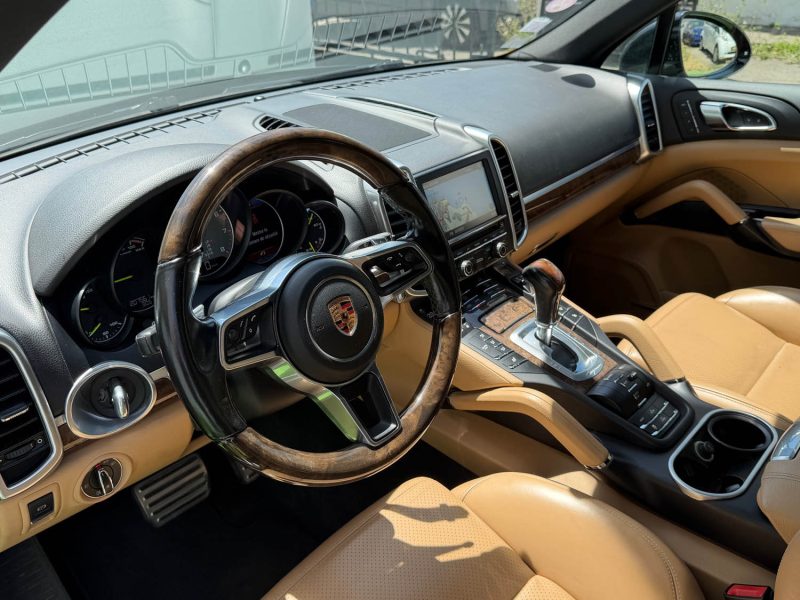 PORSCHE CAYENNE 3.0 V6 S 416 CV E-HYBRID TIPTRONIC S PLATINIUM EDITION / ATTELAGE / PDLS + ORIGINE FRANCE 