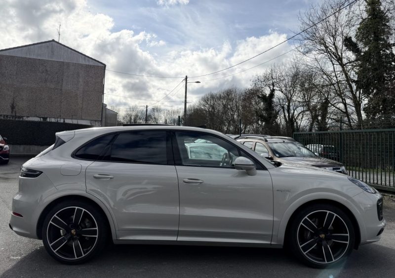 PORSCHE CAYENNE E-HYBRID 3.0 V6 462 CH TIPTRONIC BVA 2022