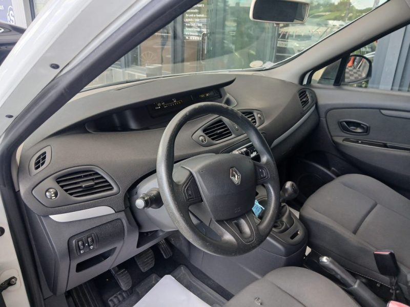 RENAULT SCENIC 1.5 DCI 95 cv Authentique eco²   2012