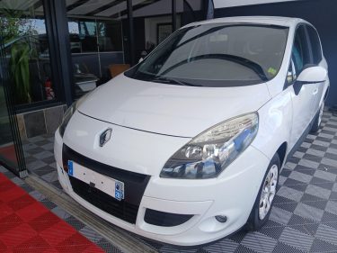 RENAULT SCENIC 1.5 DCI 95 cv Authentique eco²   2012