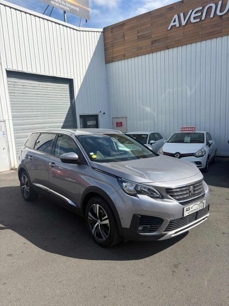 PEUGEOT 5008 II 1.5 BLUE HDI 130 Allure EAT8 7 Places