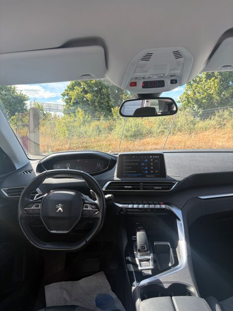 PEUGEOT 5008 II 1.5 BLUE HDI 130 Allure EAT8 7 Places