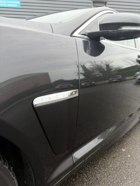 JAGUAR XF (2) 3.0 D V6 240 CH LUXE PREMIUM 2013
