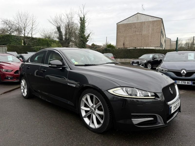JAGUAR XF (2) 3.0 D V6 240 CH LUXE PREMIUM 2013