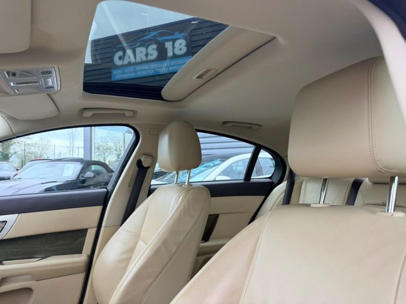 JAGUAR XF (2) 3.0 D V6 240 CH LUXE PREMIUM 2013