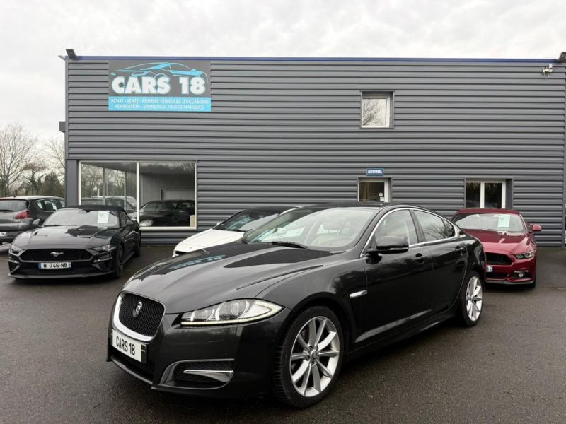 JAGUAR XF (2) 3.0 D V6 240 CH LUXE PREMIUM 2013