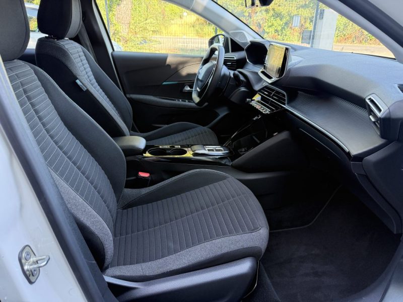 PEUGEOT 208 II 50KWH 136CH STYLE CAMÉRA CAR PLAY SOH 95% 2022