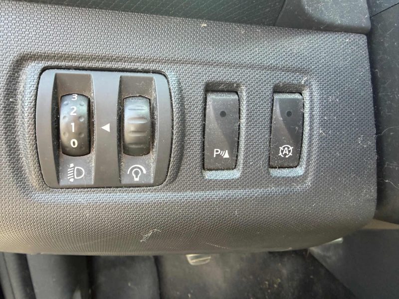 RENAULT CLIO 4  ESTATE 1.5 DCI 90CH INTENS GARANTIE