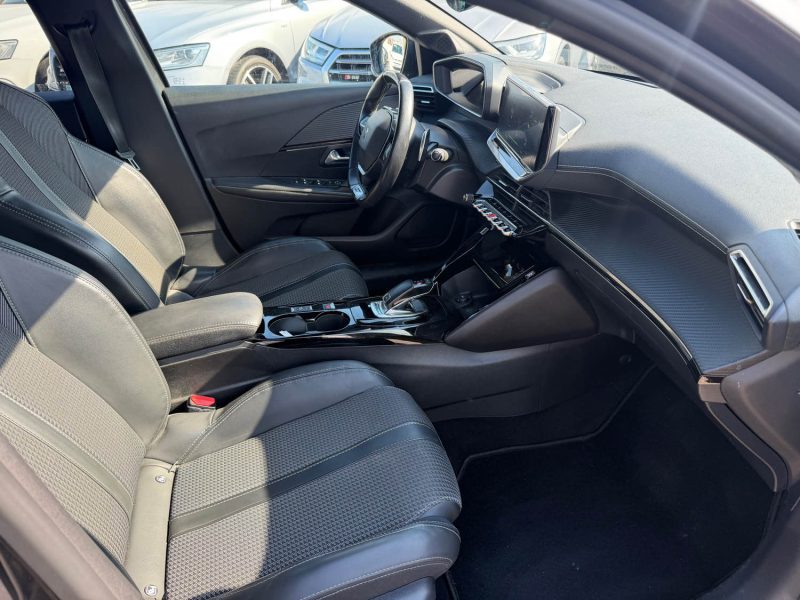 PEUGEOT 208 GT 1.2 100CH EAT8  GARANTIE 