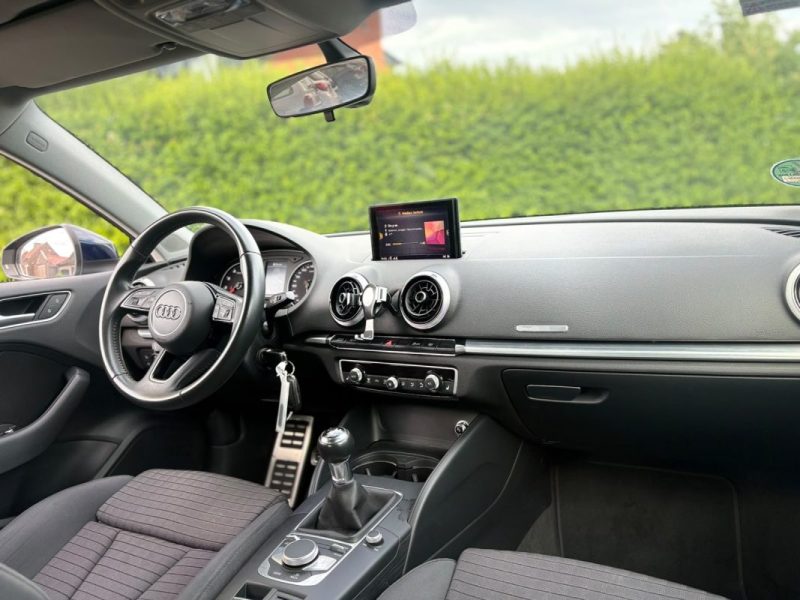 ✅ Magnifique AUDI A3 BERLINE 1.0 TFSI SPORT / PREMIERE MAIN / ENTRETIEN EXCLUSIF AUDI