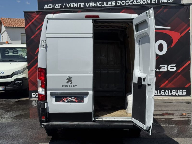 PEUGEOT BOXER 330 L2H1 2.2 BLUE HDI 120 PRO 2023 TTC