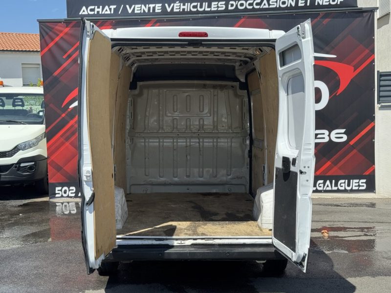 PEUGEOT BOXER 330 L2H1 2.2 BLUE HDI 120 PRO 2023 TTC
