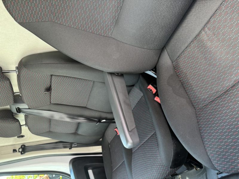 PEUGEOT BOXER 330 L2H1 2.2 BLUE HDI 120 PRO 2023 TTC