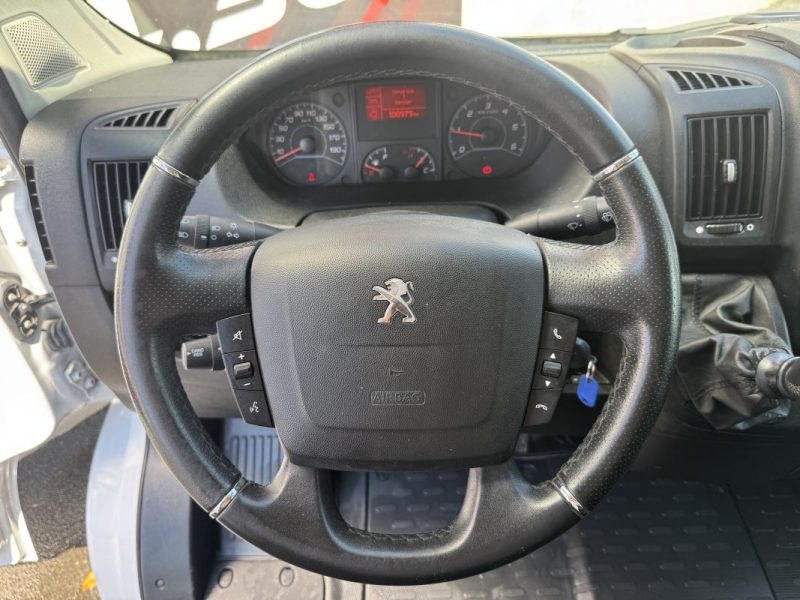 PEUGEOT BOXER 330 L2H1 2.2 BLUE HDI 120 PRO 2023 TTC