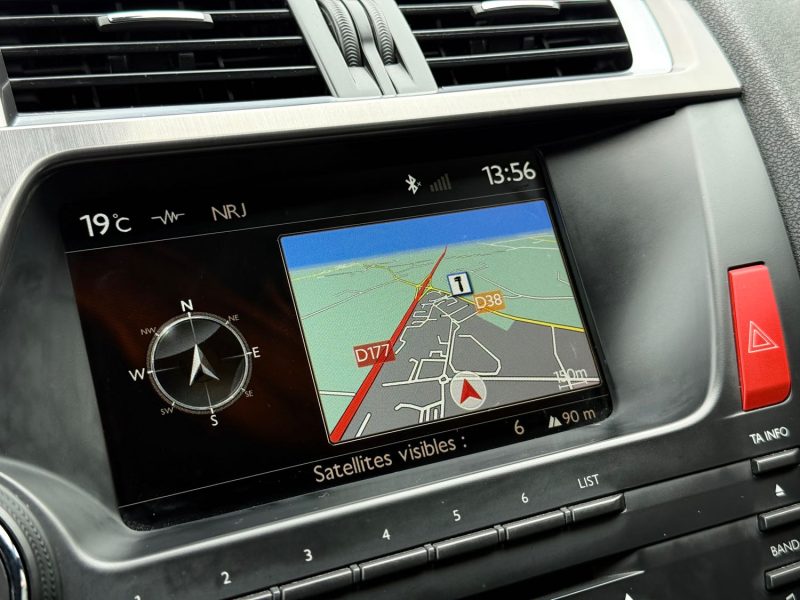 Citroën DS5 Blue HDI 180 CH Sport chic - Bluetooth - Boîte Auto - GPS - Révisée & Garantie 6 Mois