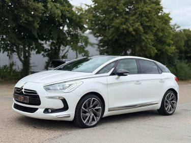 Citroën DS5 Blue HDI 180 CH Sport chic - Bluetooth - Boîte Auto - GPS - Révisée & Garantie 6 Mois