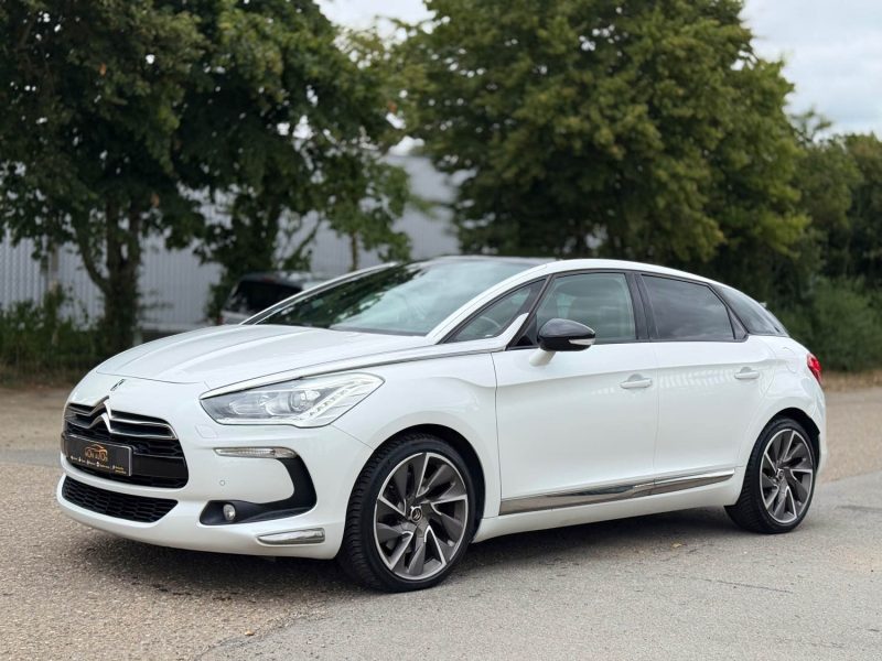 Citroën DS5 Blue HDI 180 CH Sport chic - Bluetooth - Boîte Auto - GPS - Révisée & Garantie 6 Mois