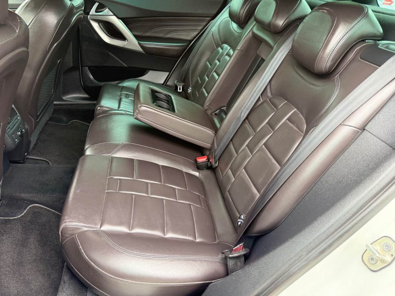 Citroën DS5 Blue HDI 180 CH Sport chic - Bluetooth - Boîte Auto - GPS - Révisée & Garantie 6 Mois