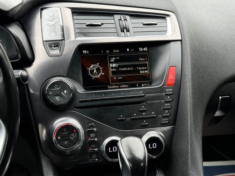 Citroën DS5 Blue HDI 180 CH Sport chic - Bluetooth - Boîte Auto - GPS - Révisée & Garantie 6 Mois