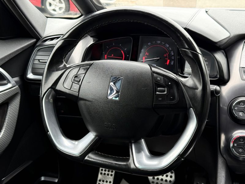 Citroën DS5 Blue HDI 180 CH Sport chic - Bluetooth - Boîte Auto - GPS - Révisée & Garantie 6 Mois