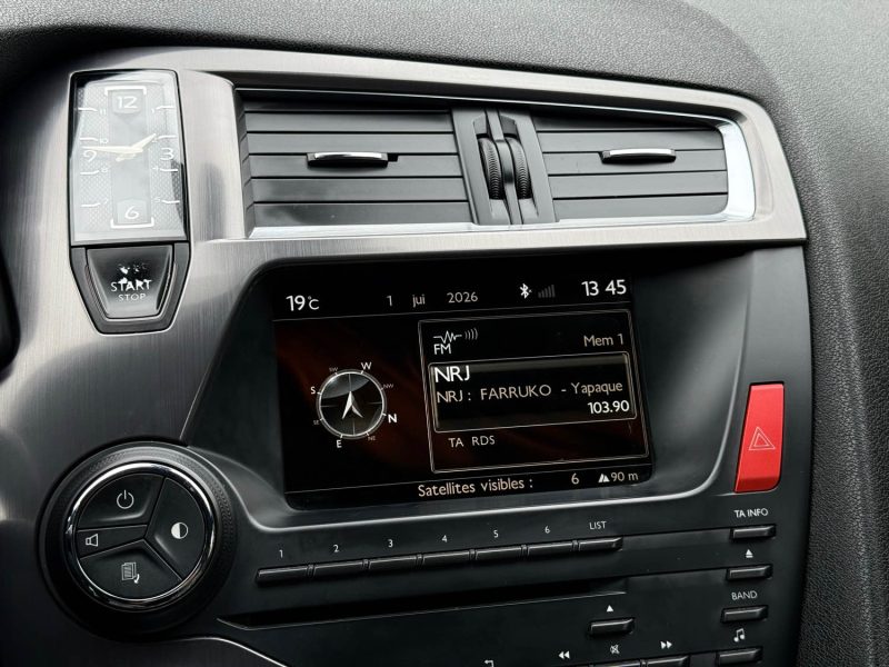 Citroën DS5 Blue HDI 180 CH Sport chic - Bluetooth - Boîte Auto - GPS - Révisée & Garantie 6 Mois