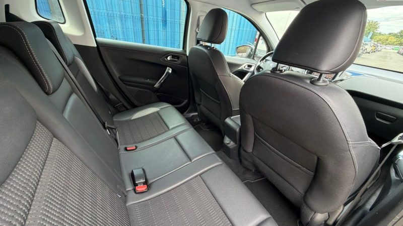 PEUGEOT 2008  1.6 HDI 100CV S&S ALLURE  