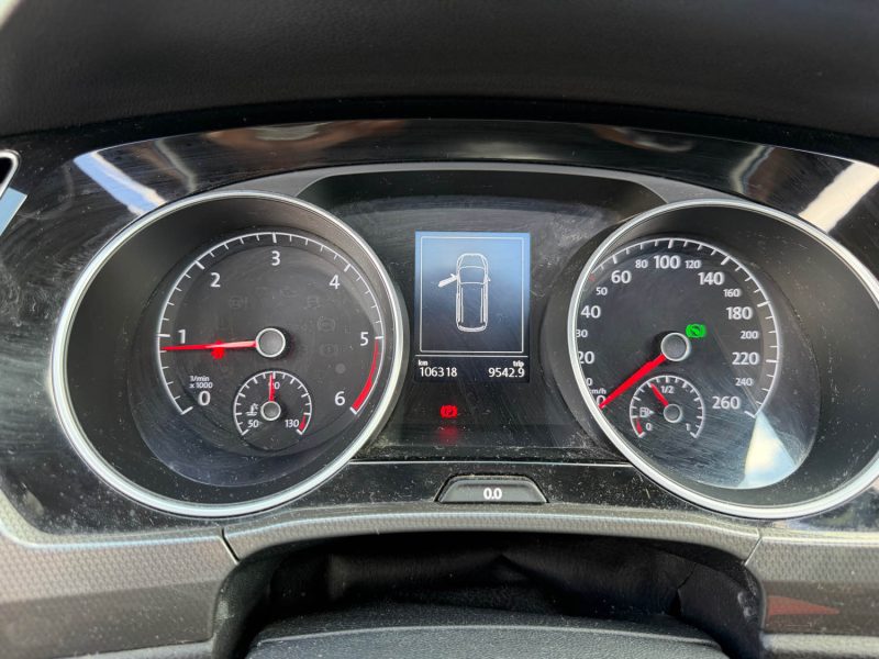  VOLKSWAGEN Touran II 1.6 TDI 16V BlueMotion DSG7 115 cv Boîte auto Connect